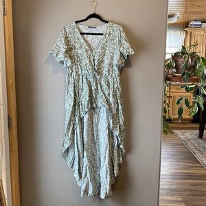 BloomChic Hi-Lo Blouse